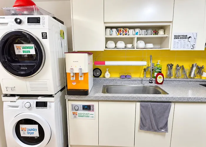 Aroha Station Hostel *