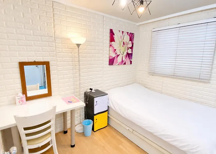 Hostel Aroha Station Seul