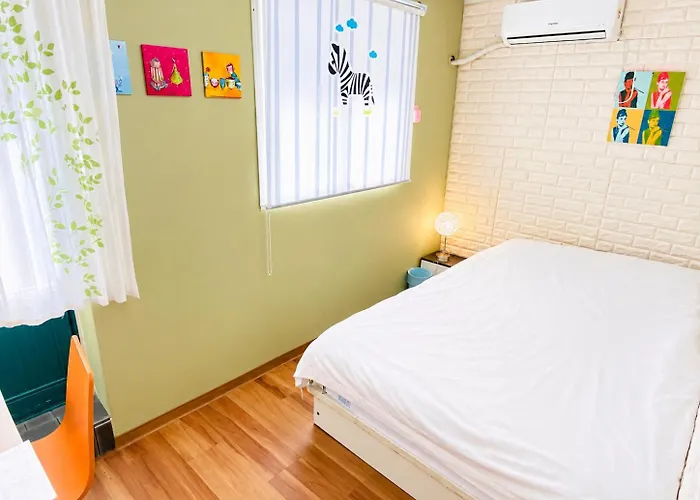 Hostel Aroha Station Seul